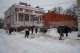 Сотрудники ОМСУ МО г. Петергоф вышли на уборку снега