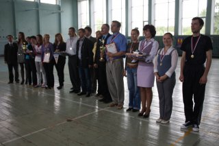 МУНИЦИПАЛЫ РАЙОНА СРАЗИЛИСЬ В БАДМИНТОН