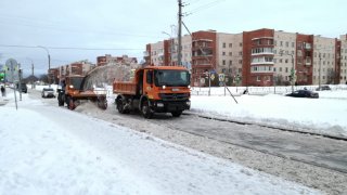 Снегоуборка в Петергофе