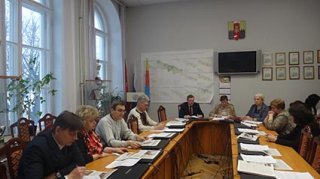 В Муниципальном Совете МО г. Петергоф