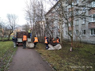 Остатки осени вывозят